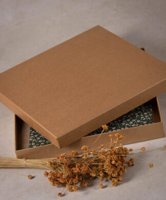 Caja blanca o kraft cartón rígido 2 mm